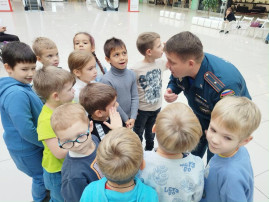 Профилактическое мероприятие «Правила пожарной безопасности» вместе с сотрудниками ГУ МЧС России по Саратовской области в ТРЦ «ТАУ Галерея» Профилактическое мероприятие «Правила пожарной безопасности» вместе с сотрудниками ГУ МЧС России по Саратовской области в ТРЦ «ТАУ Галерея».